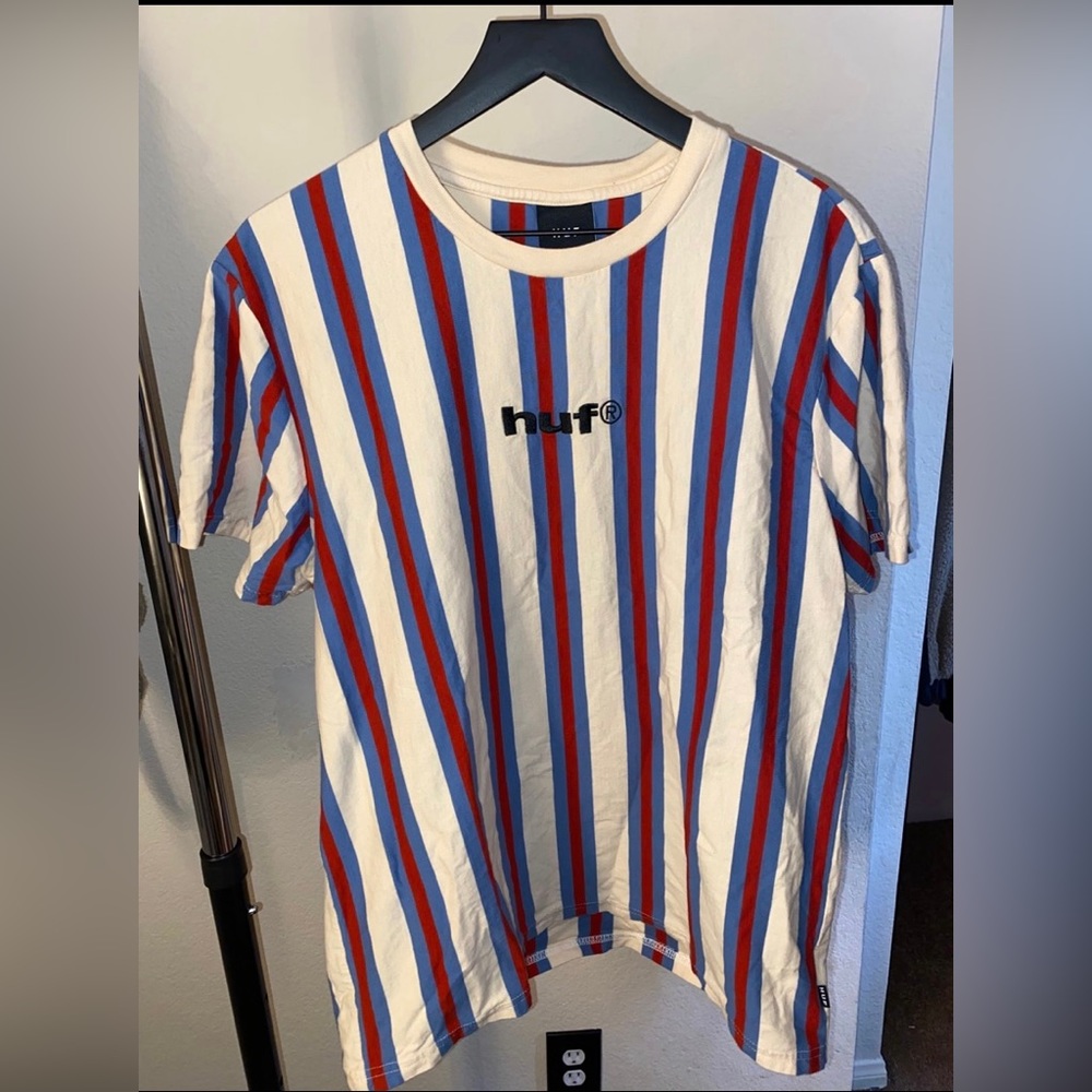 Huf stripe tshirt size XL